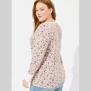 Torrid - Super Soft Slub Scoop Neck Long Sleeve Henley in Pink Floral​
